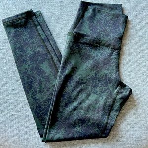 Fleo el toro 25” stealth leggings